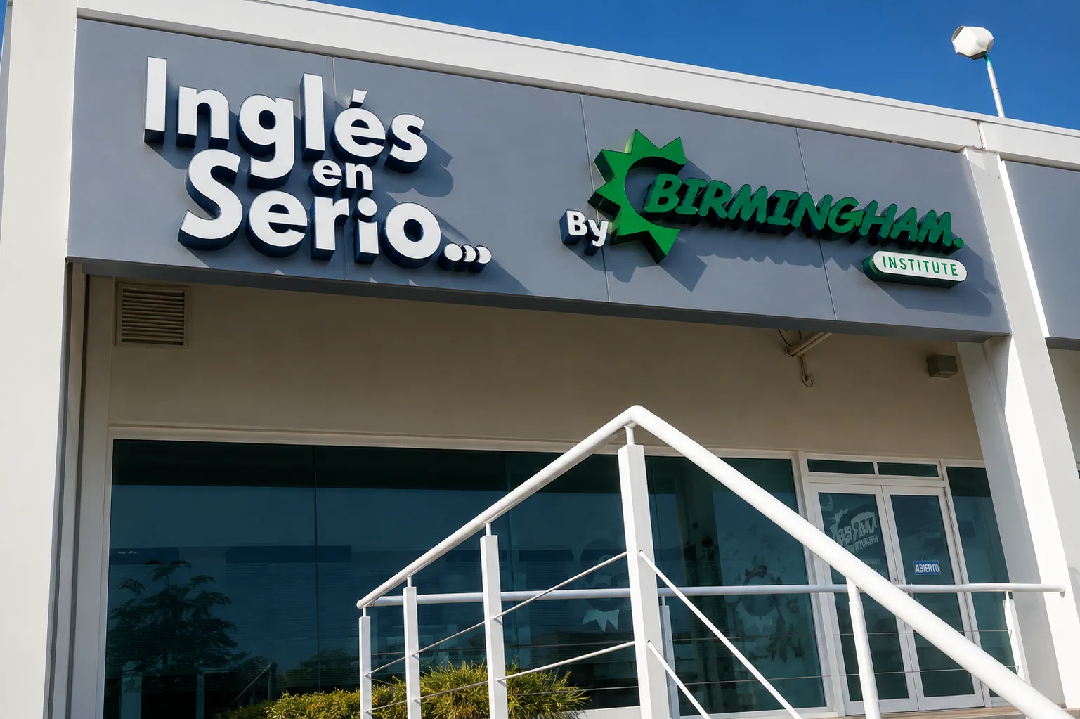 Acceso a la escuela de inglés Fresno